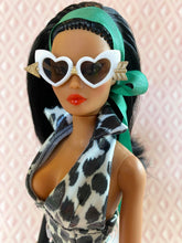 Load image into Gallery viewer, Corazón Glasses